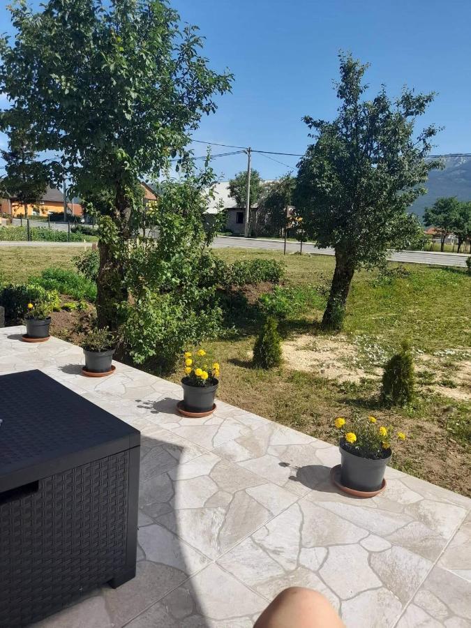 Studio Apartments Adian Korenica Εξωτερικό φωτογραφία